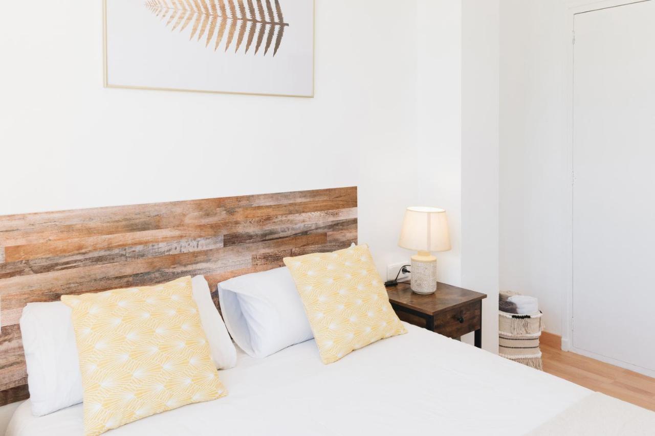 Sunny And Modern Apartment Ideal For Groups Barcelona Zewnętrze zdjęcie